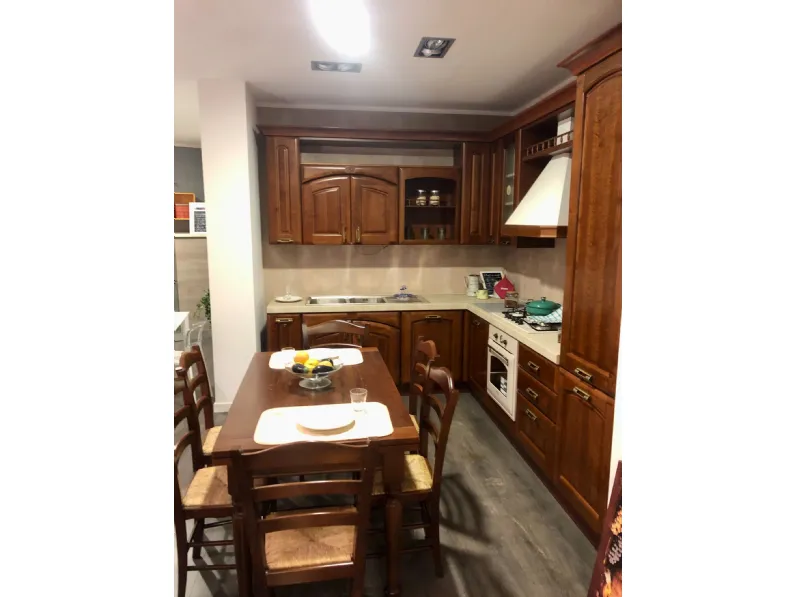 Cucina ad angolo in legno noce Atena  a prezzo ribassato