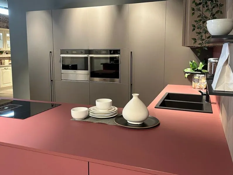Cucina Carol ad angolo La casa moderna con uno sconto imperdibile