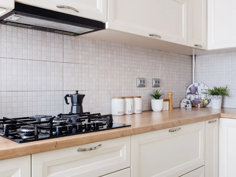 Cucina moderna ad angolo in legno bianco Mobilike Terry.