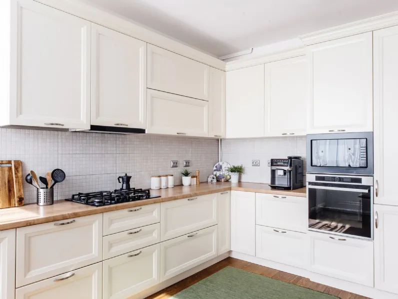 Cucina moderna ad angolo in legno bianco Mobilike Terry.