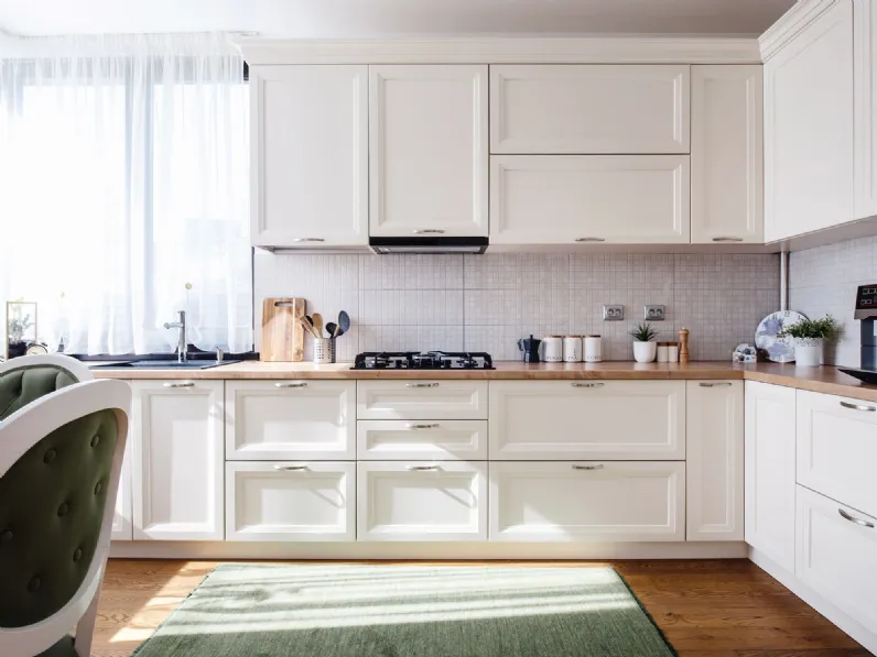Cucina moderna ad angolo in legno bianco Mobilike Terry.