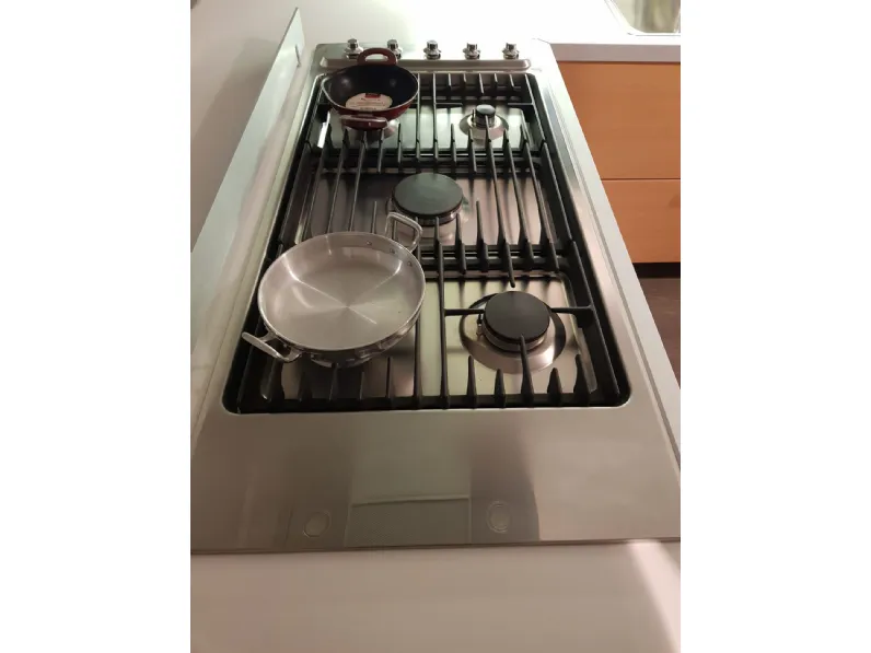 Cucina ad angolo moderna Planet Varenna a prezzo ribassato