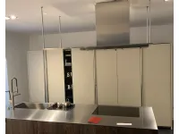 Cucina ad isola Colonne mod. hide + isola mod. aprile by boffi Boffi con uno sconto vantaggioso