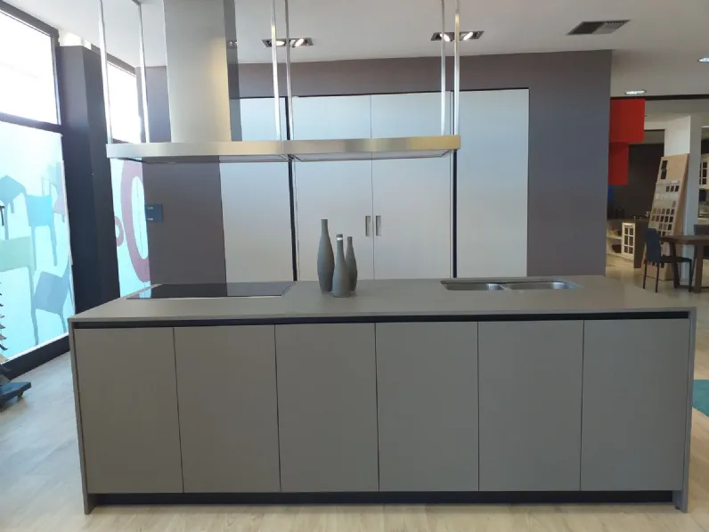 Cucina ad isola design Lab 13 acuta fenix Aran a prezzo ribassato