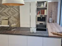 Cucina design ad isola Seta Essebi a prezzo scontato