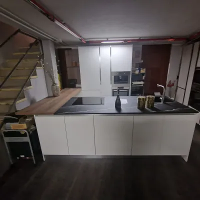 Cucina bianca design ad isola Seta bianca Essebi a soli 14991