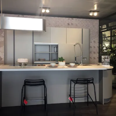 Cucina a prezzo ribassato ad isola moderna Clover neck Lube cucine