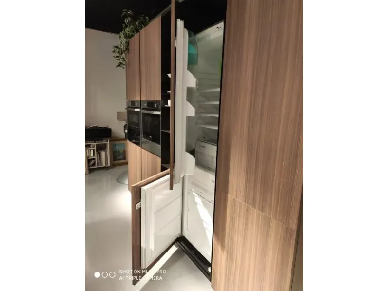 Cucina ad isola in laminato opaco bianca Kalì z6 a prezzo ribassato