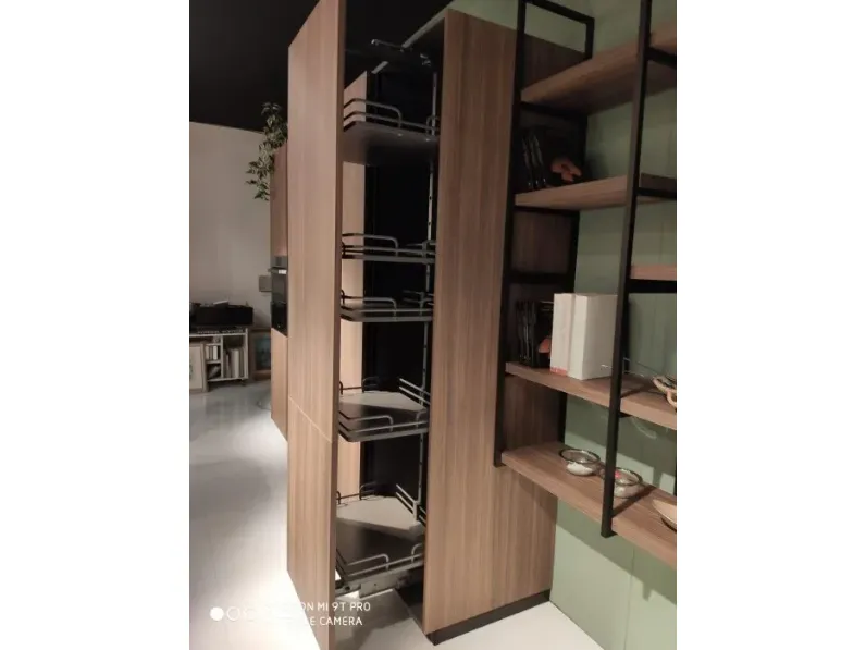 Cucina ad isola in laminato opaco bianca Kalì z6 a prezzo ribassato