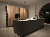 Cucina ad isola in laminato opaco noce Mod kali' a prezzo ribassato