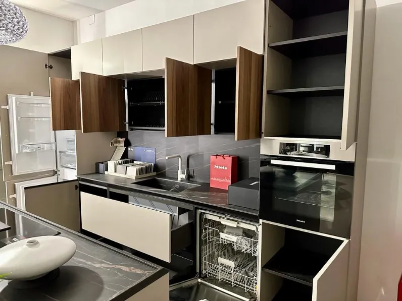 Cucina modello Bluna Binova PREZZO SCONTATO 40%
