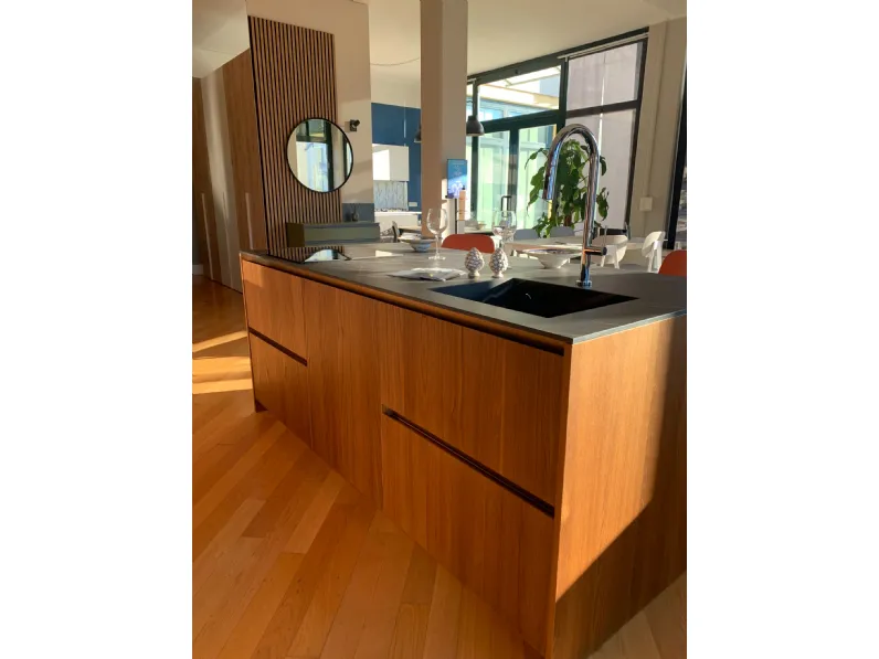 Cucina noce design ad isola Antares Zen a soli 9500