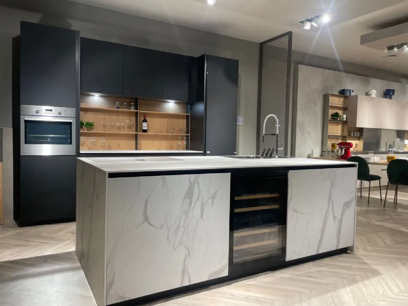 Cucina altri colori moderna con isola Stosa Aliant a soli 16900