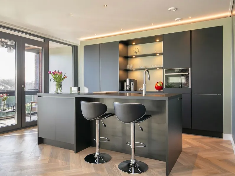 Cucina antracite design con isola Ingrosso cucine moderne icm82 Primopiano cucine in Offerta Outlet