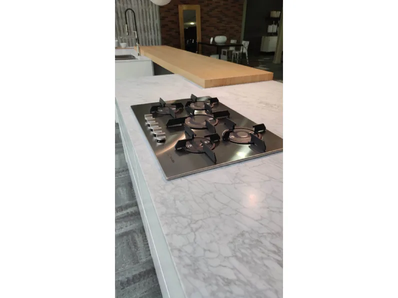 Cucina con isola Effe.ti cucine E0 SCONTATA 61%