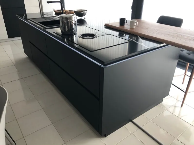 Cucina altri colori moderna ad isola Easy touch Nobilia a soli 12990