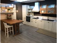 Cucina a prezzo ribassato lineare classica Favilla Scavolini