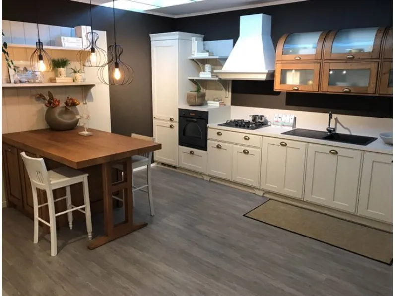 Cucina a prezzo ribassato lineare classica Favilla Scavolini