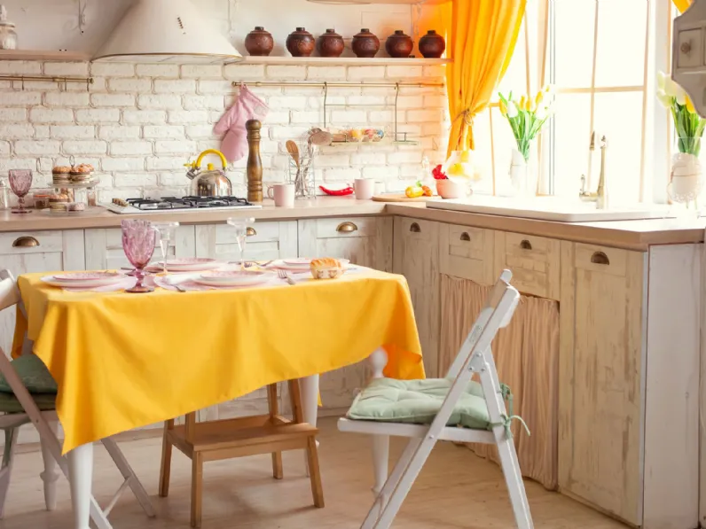 Scopri la cucina York di Artigianale in Offerta Outlet -30%!