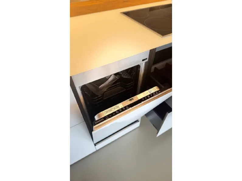 Cucina Lago 36e8 PREZZO OUTLET scontata 30%