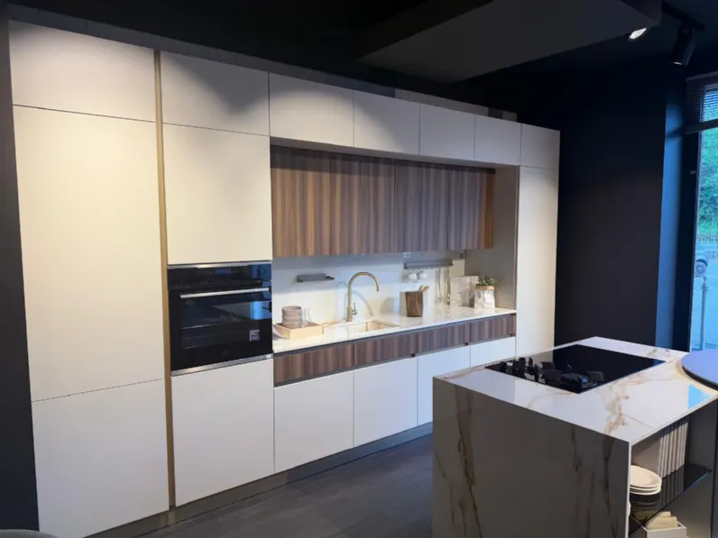 Cucina altri colori design con isola Ready Lube cucine a soli 13900 Euro