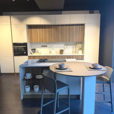 Cucina altri colori design con isola Ready Lube cucine in offerta
