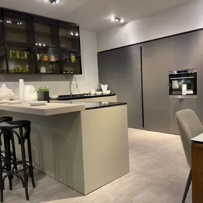 Cucina altri colori design con penisola Vulcano Copat cucine scontata