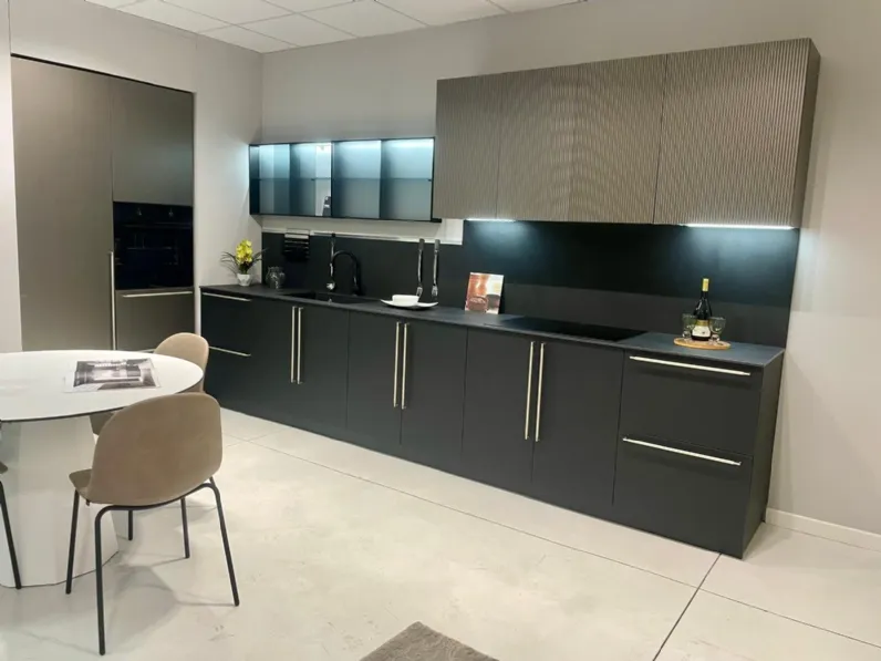 Cucina altri colori design lineare Musa Scavolini scontata