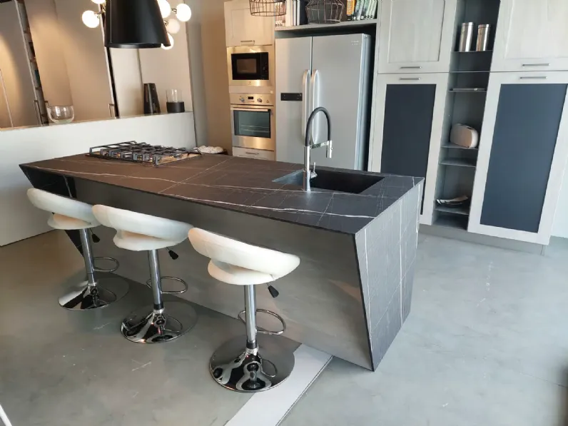 Cucina a prezzo ribassato ad isola industriale City Stosa