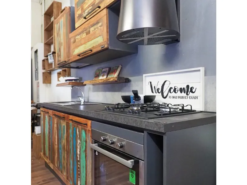 Cucina industriale lineare Cucina vintage color ante legno recycle design Outlet etnico a prezzo scontato