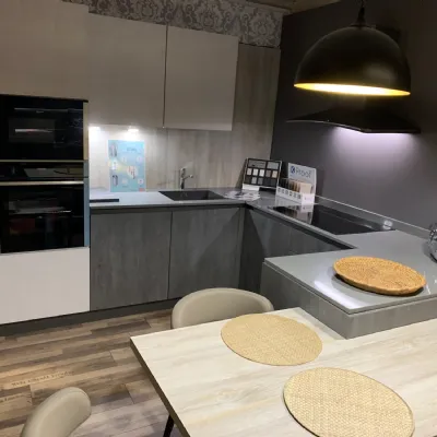 Scopri la CUCINA Arrex ad angolo scontata del 58%!