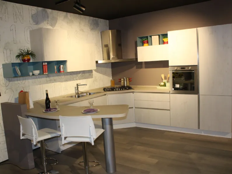 Cucina altri colori moderna ad angolo Immagina Lube cucine in Offerta Outlet