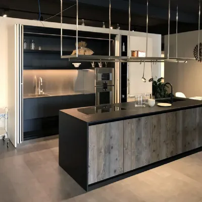 Cucina altri colori moderna ad isola Isola xila con colonne hide Boffi in Offerta Outlet