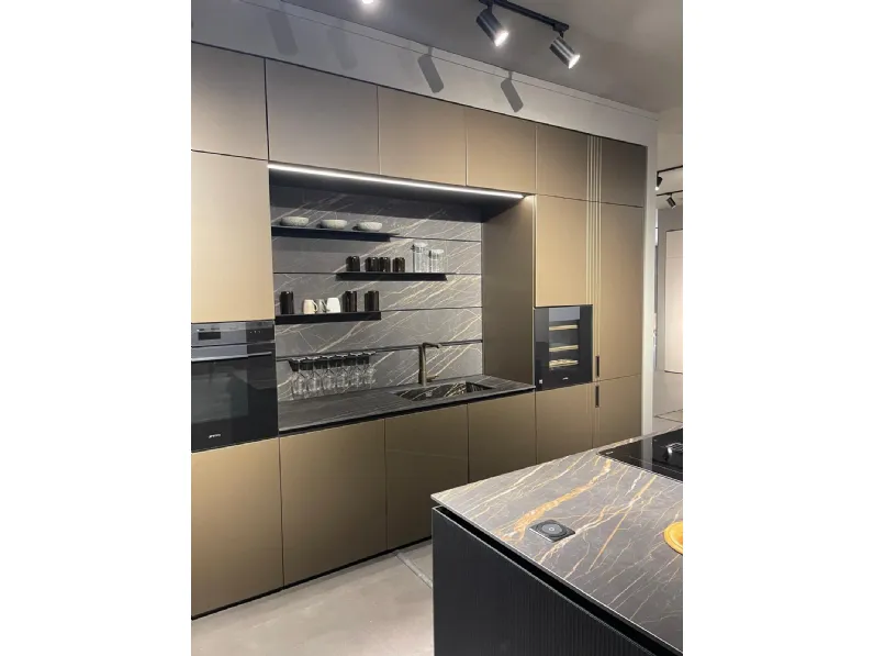 Cucina con isola moderna altri colori Arredo3 Cv 653 cucina glass arredo3 a soli 20051 Euro