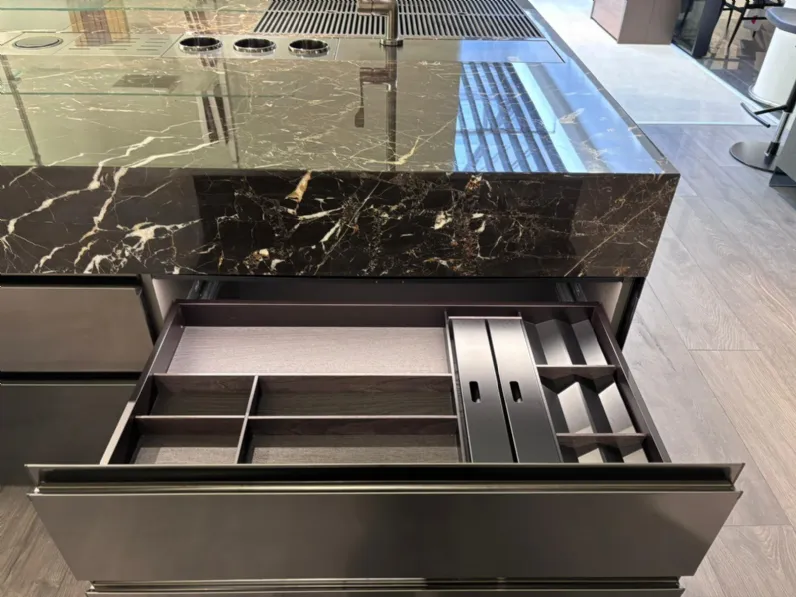 Cucina altri colori moderna Convivium Arclinea in Offerta Outlet 