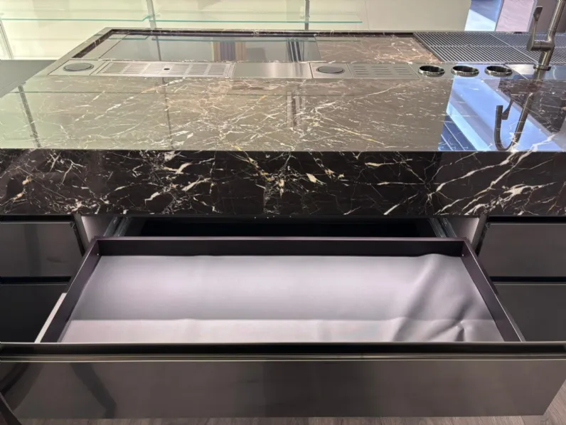 Cucina altri colori moderna Convivium Arclinea in Offerta Outlet 