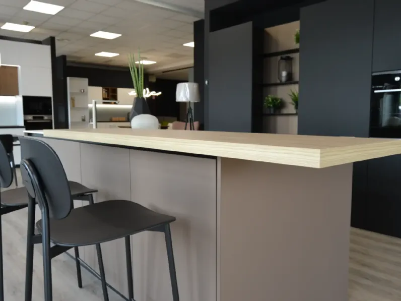 Cucina a PREZZI OUTLET in laminato opaco Arredo3 -15%