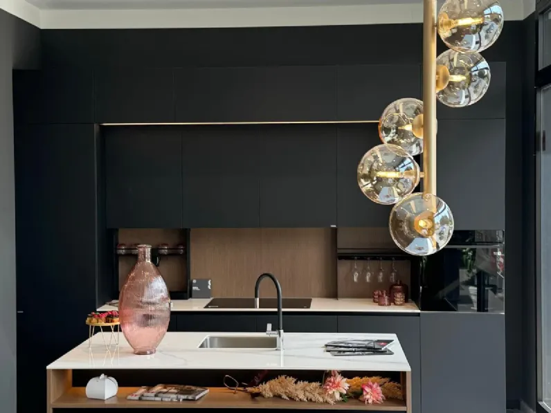 Cucina altri colori moderna con isola Scavolini Mira a soli 21000 Euro