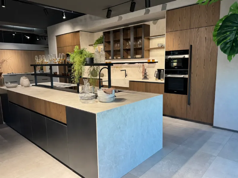 Cucina altri colori moderna con isola Zecchinon a soli 24000 Euro