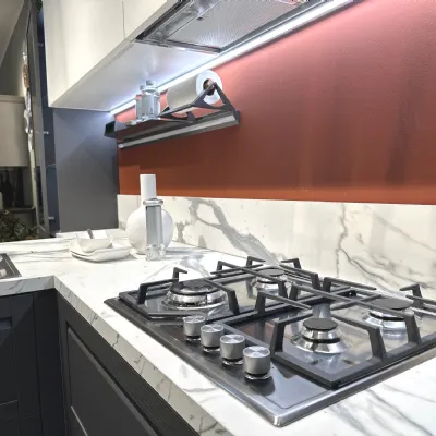 Cucina con penisola moderna altri colori Scavolini Carattere a soli 10000 Euro