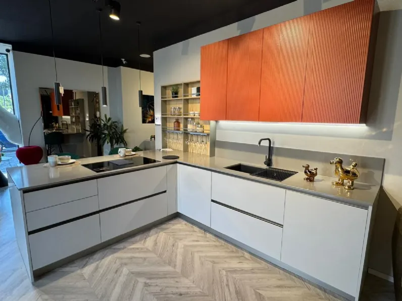 Cucina con penisola moderna altri colori Stosa Infinity a soli 13500 Euro