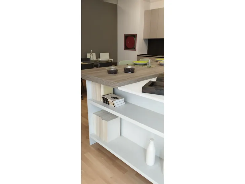 Cucina a prezzo scontato con penisola moderna Round Arredo3