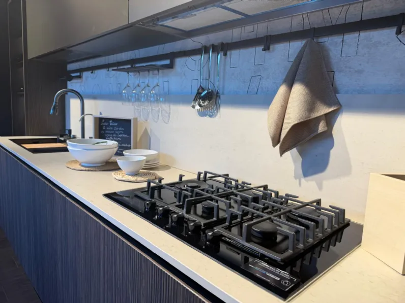 Cucina a prezzo ribassato lineare moderna Immagina neck cannettata Lube cucine