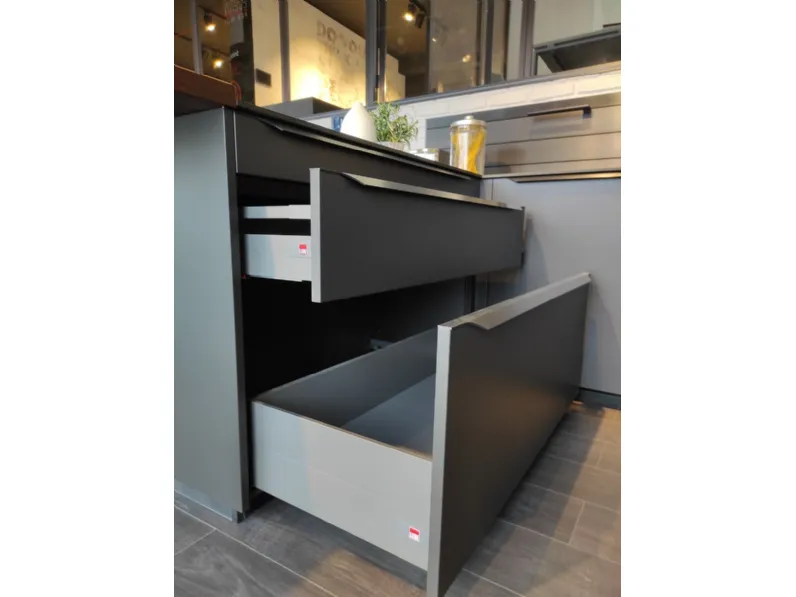 Cucina altri colori moderna lineare Oltre Lube cucine in Offerta Outlet