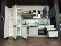 Crea una cucina moderna e lineare con altri colori a soli 4450!