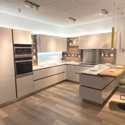 Scopri la cucina Riflex di Veneta cucine in OFFERTA OUTLET 