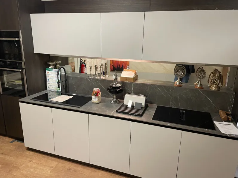 Cucina lineare moderna grigia Antares Lam a soli 14246 Euro