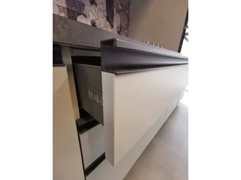 Cucina grigia moderna lineare Ar-due Easy a soli 7900 Euro