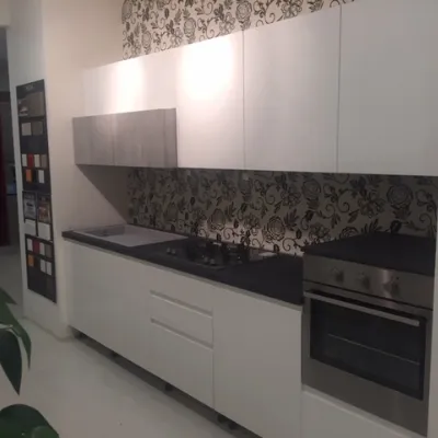 Cucina lineare Arcobaleno Ar-due con un ribasso vantaggioso