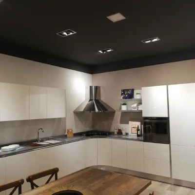 Cucina Ar-tre moderna ad angolo bianca in laccato lucido Cucina
